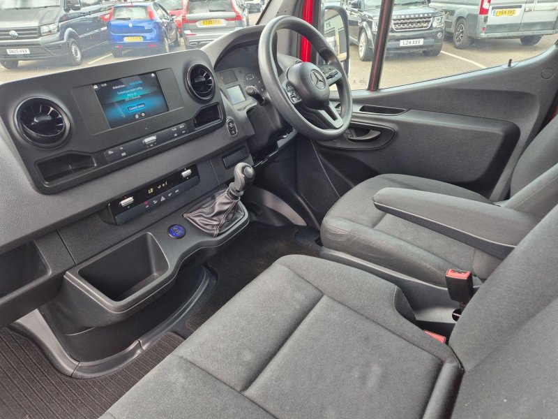 MERCEDES-BENZ SPRINTER