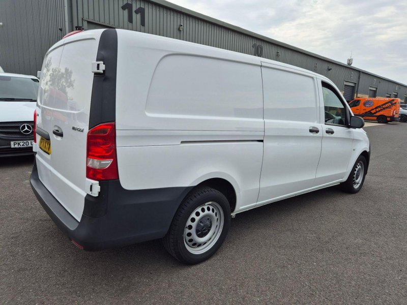 MERCEDES-BENZ VITO