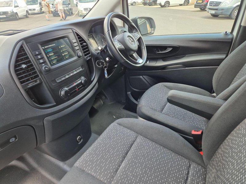 MERCEDES-BENZ VITO