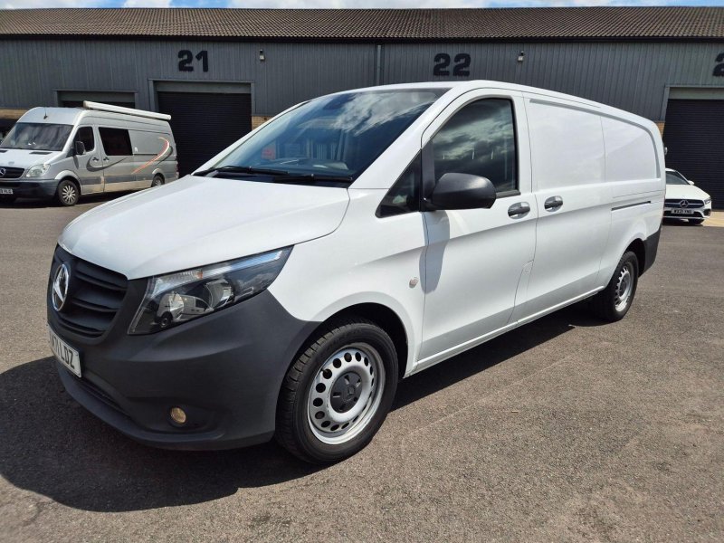 MERCEDES-BENZ VITO