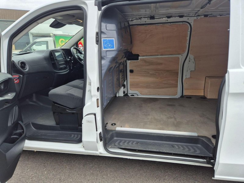 MERCEDES-BENZ VITO