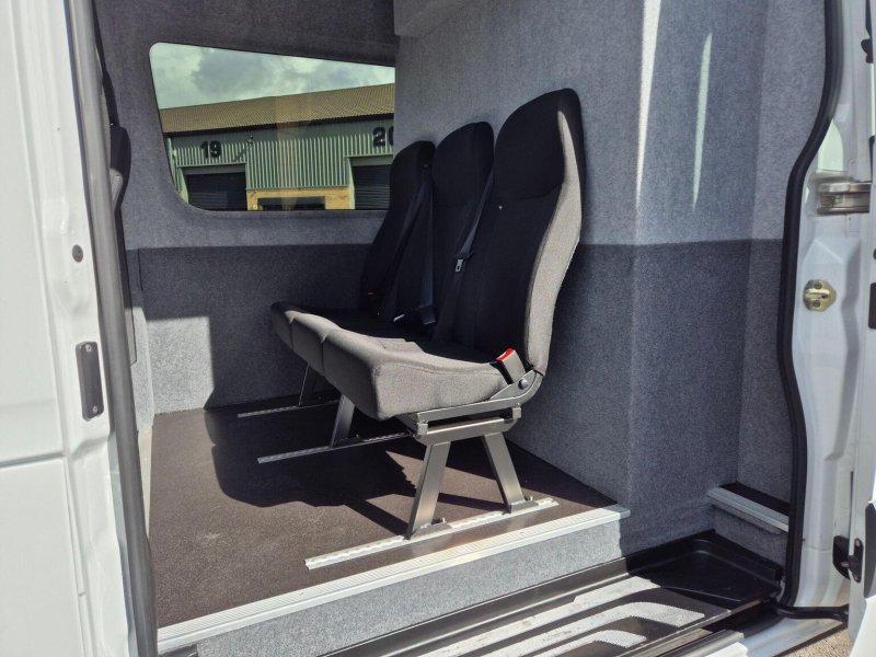 MERCEDES-BENZ SPRINTER