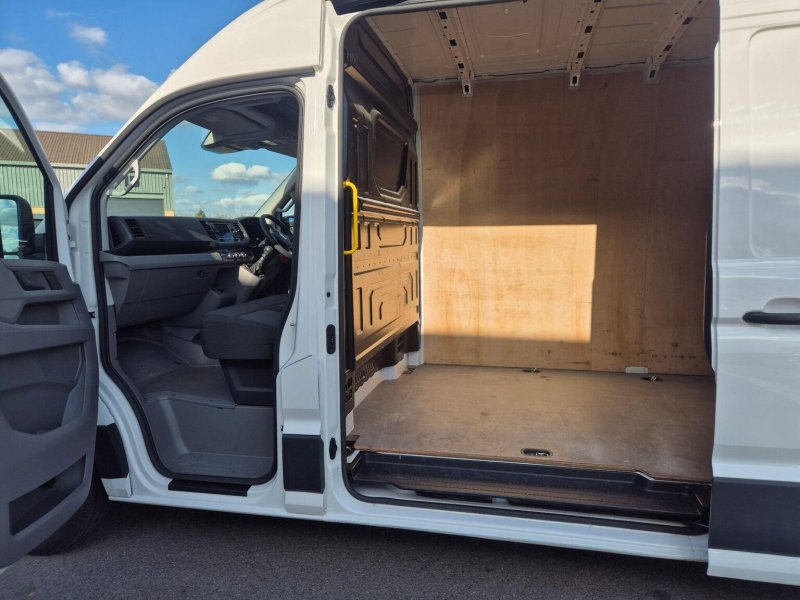VOLKSWAGEN CRAFTER