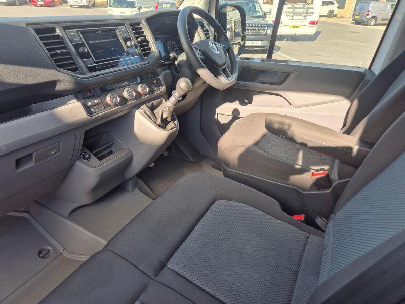 VOLKSWAGEN CRAFTER