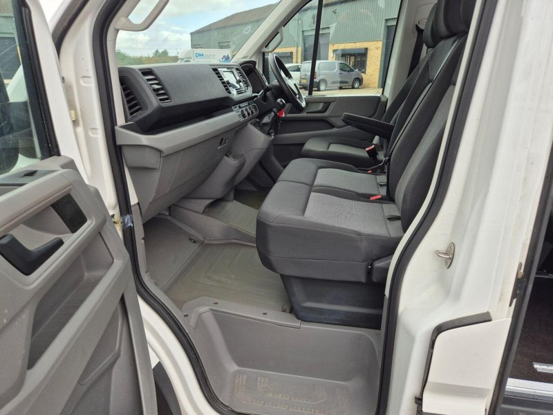 VOLKSWAGEN CRAFTER