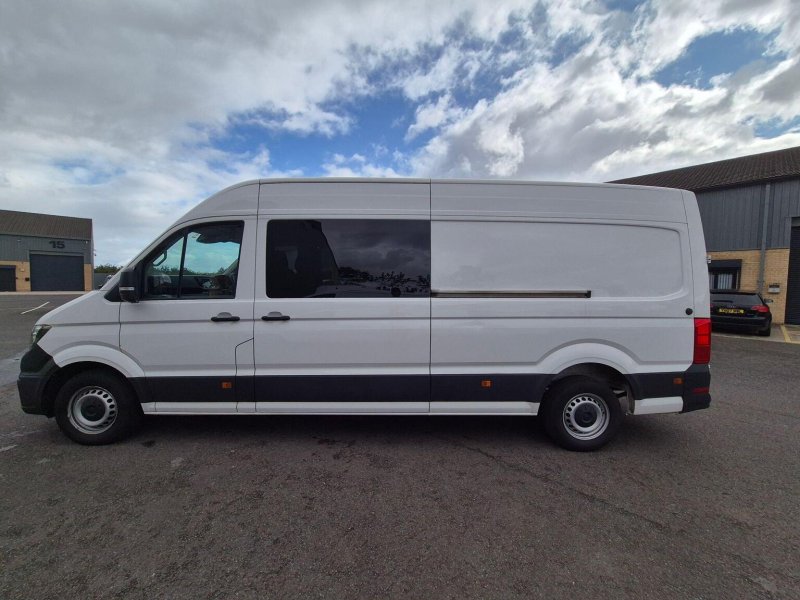 VOLKSWAGEN CRAFTER