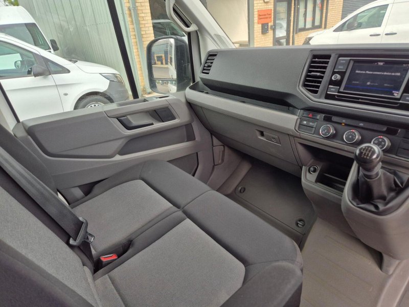 VOLKSWAGEN CRAFTER