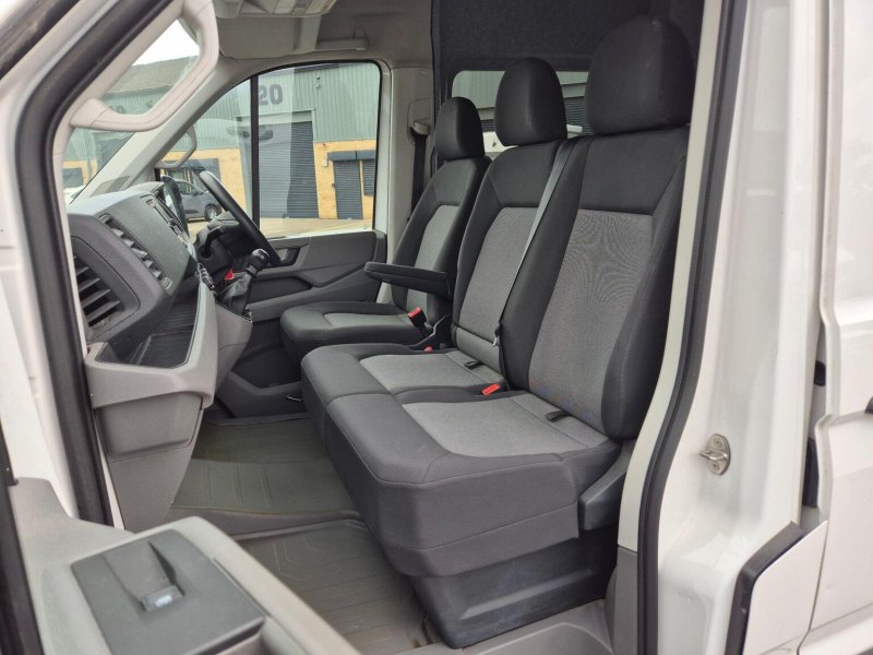 VOLKSWAGEN CRAFTER