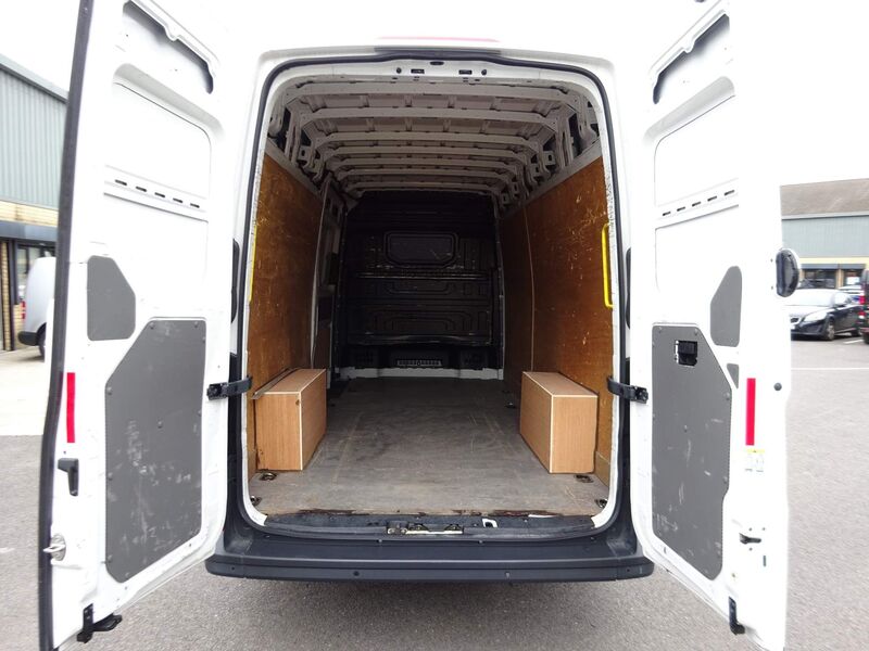 VOLKSWAGEN CRAFTER