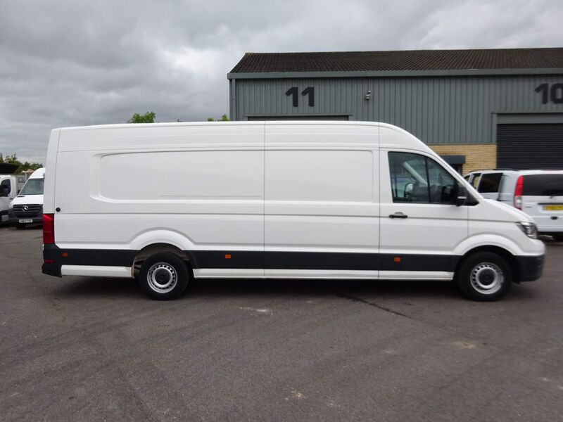 VOLKSWAGEN CRAFTER