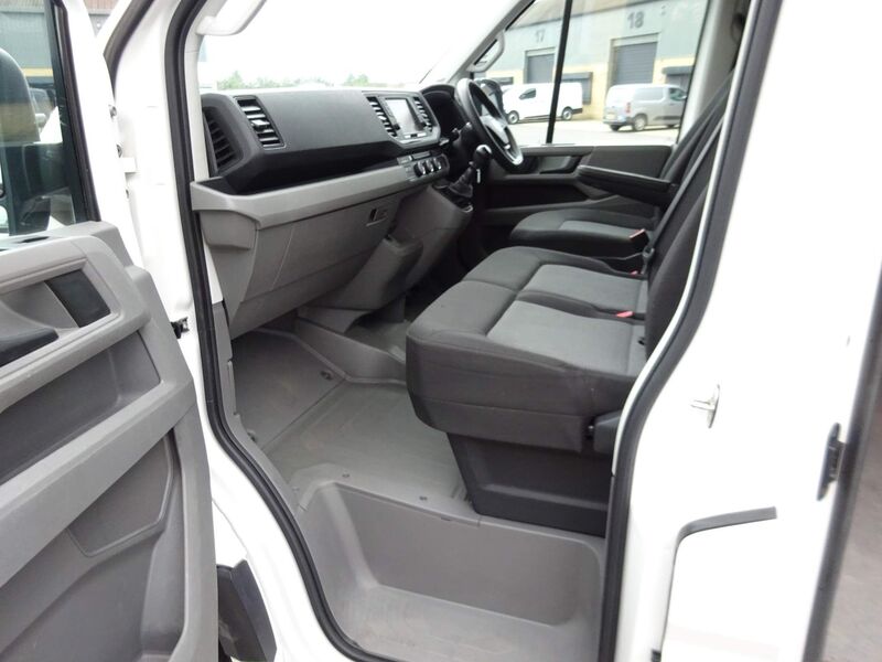 VOLKSWAGEN CRAFTER
