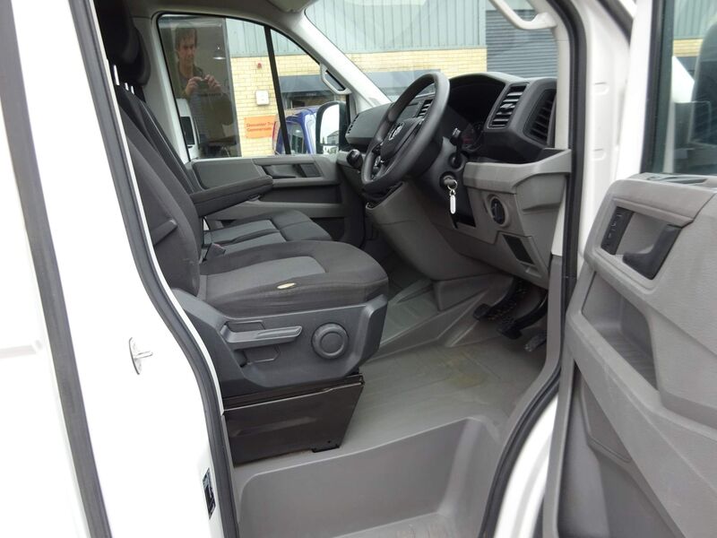 VOLKSWAGEN CRAFTER