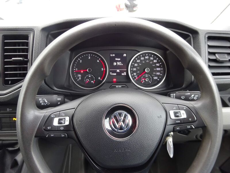 VOLKSWAGEN CRAFTER