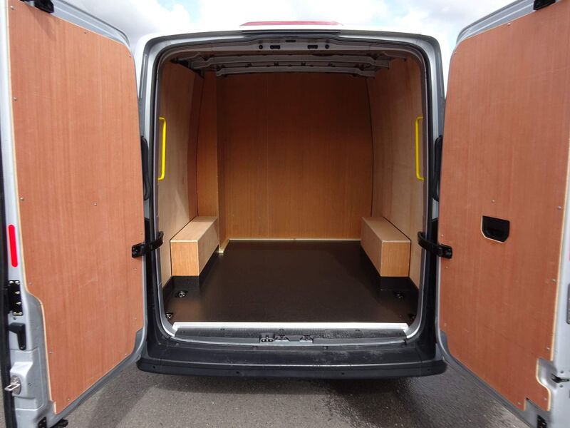 VOLKSWAGEN CRAFTER