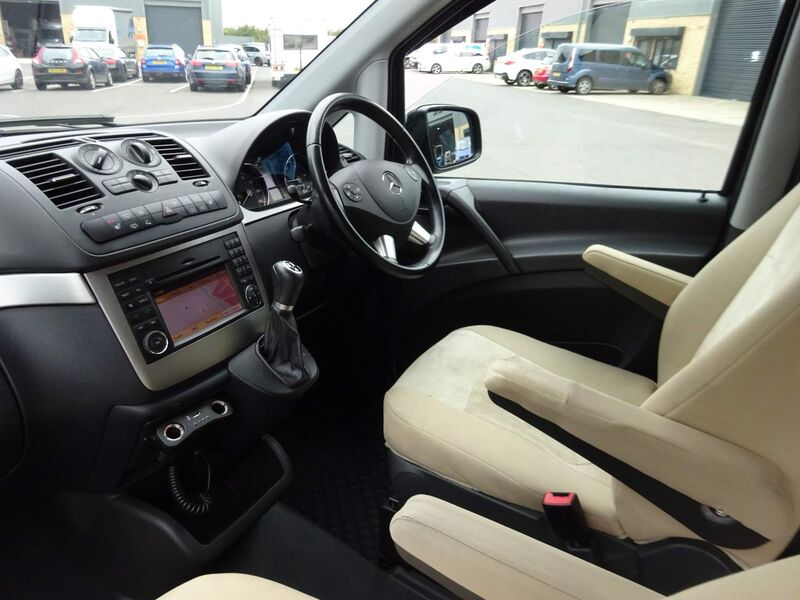 MERCEDES-BENZ VITO