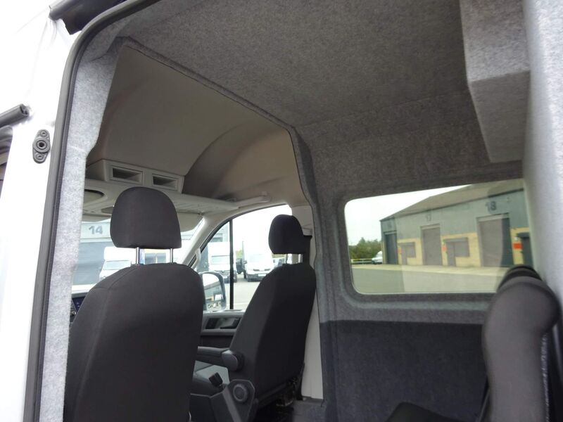 VOLKSWAGEN CRAFTER